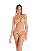 Cargar imagen en el visor de la galería, ROMANCE BIKINI CUADROS TRIÁNGULO PEQUEÑO